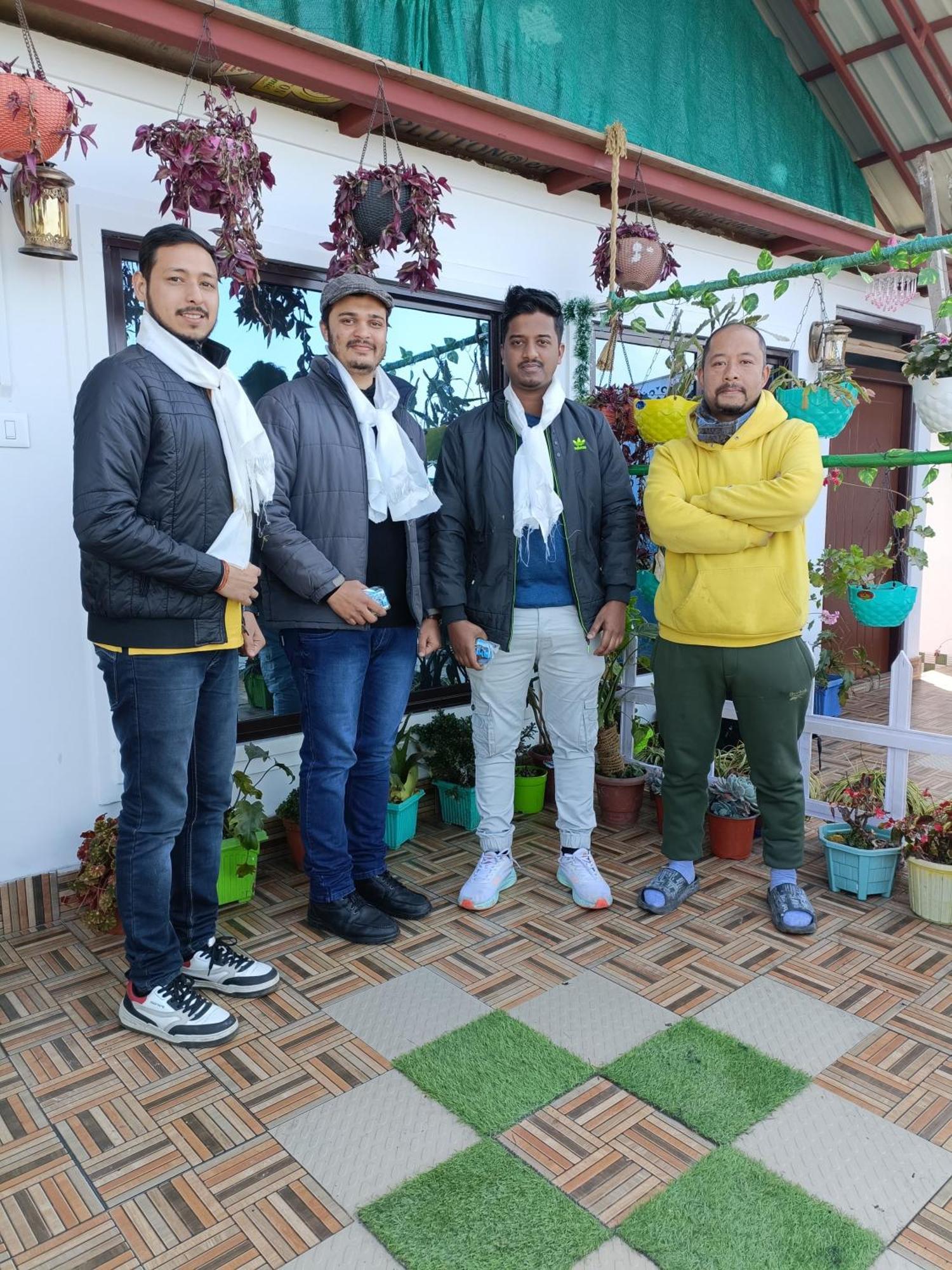 The Sunset Nest Offbeat Homestay Darjeeling  Dış mekan fotoğraf