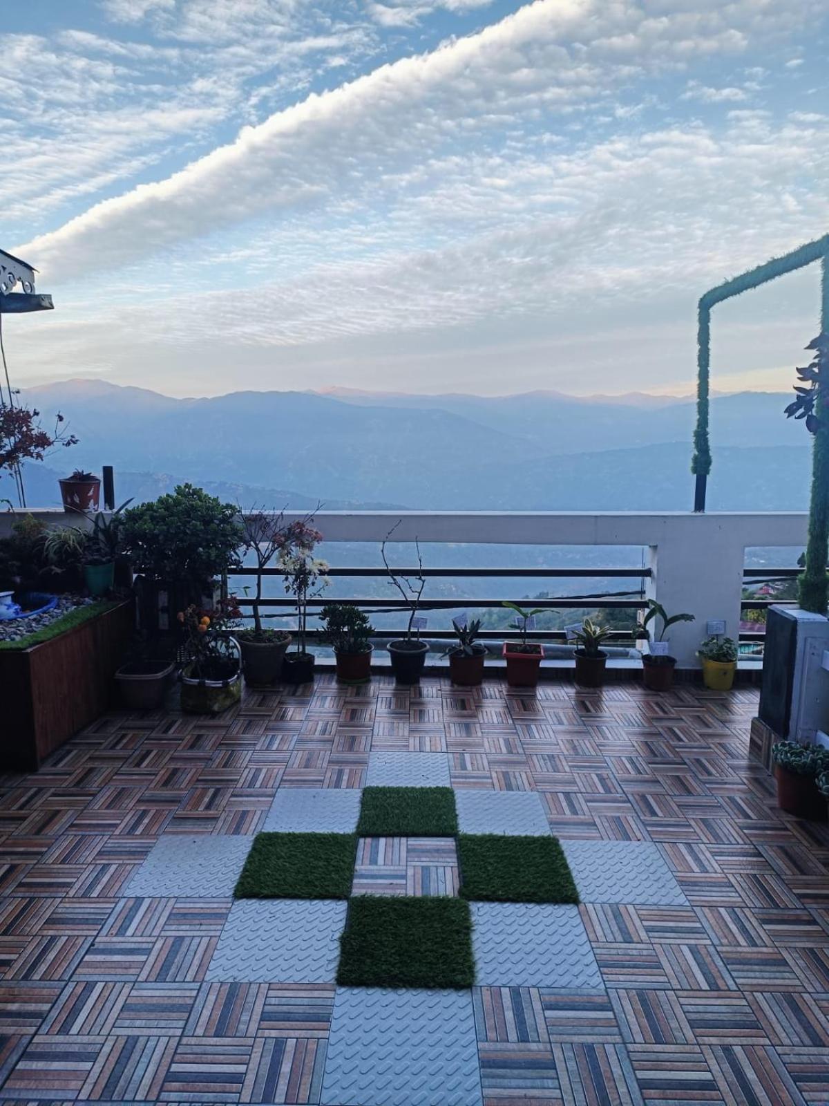 The Sunset Nest Offbeat Homestay Darjeeling  Dış mekan fotoğraf